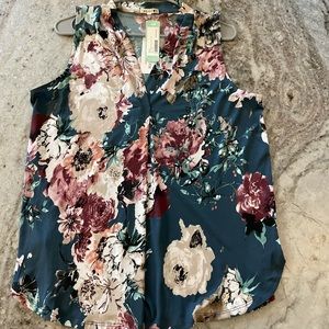 Beautiful, comfortable, light floral top